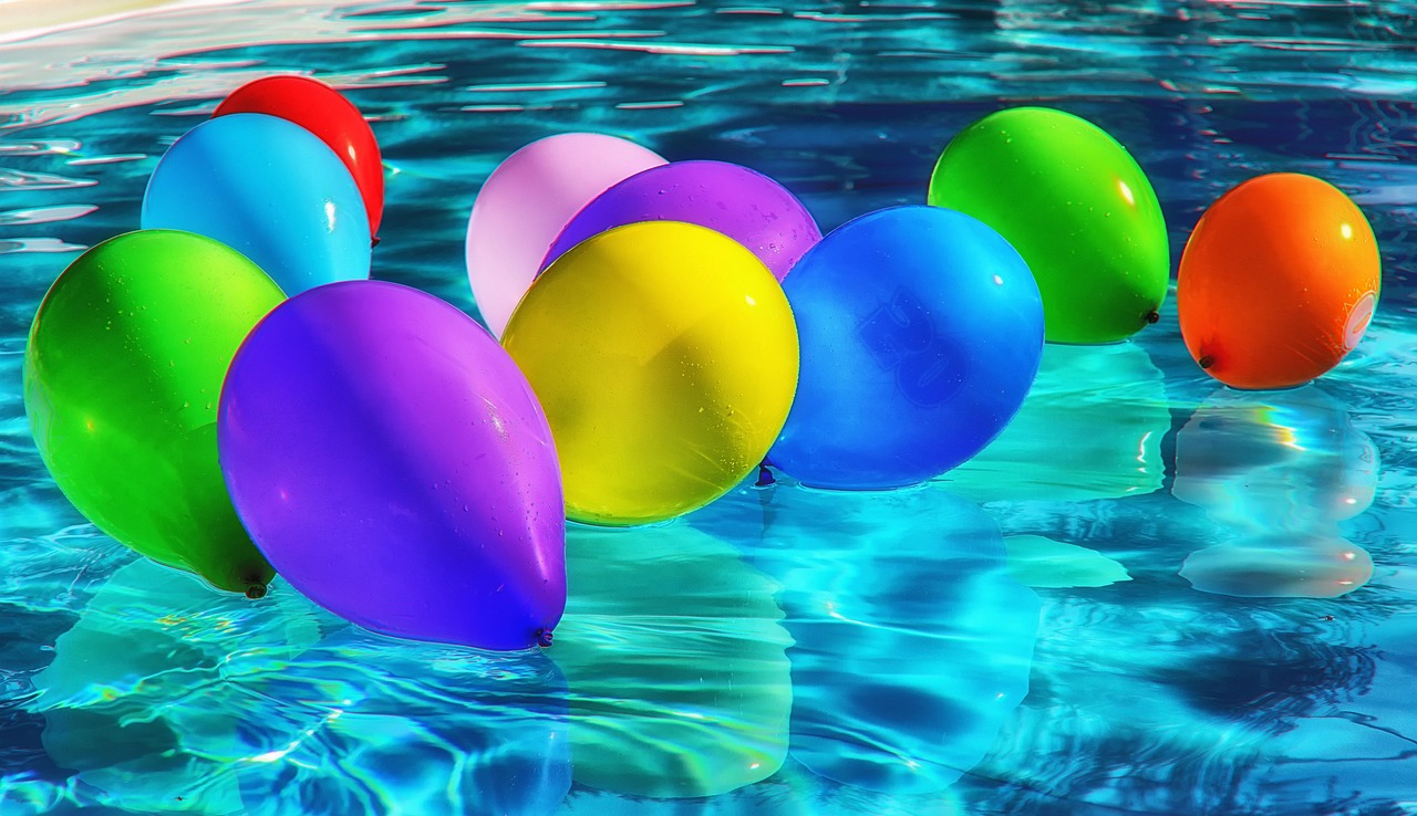 Balloons in a coordinated colour palette